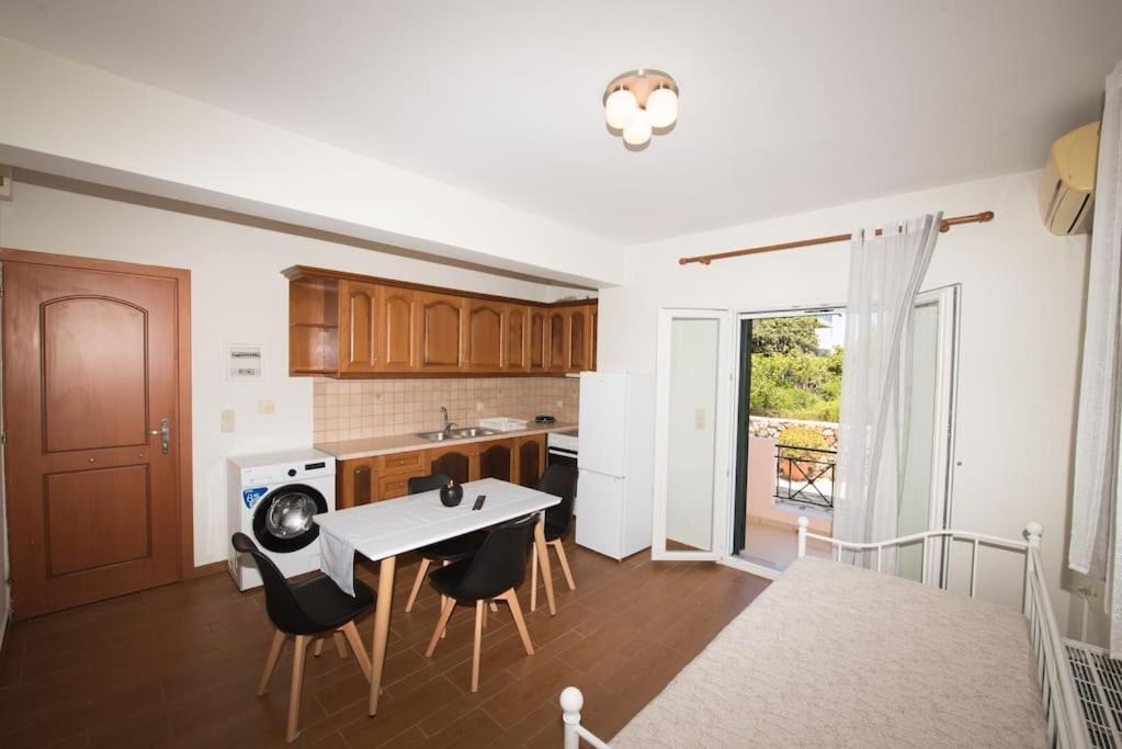 Anna Maria Apartment Лефкада Екстериор снимка
